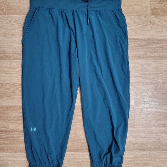 Under Armour Tourmaline Teal Sunblock Crop Pants - Picture 2 of 2